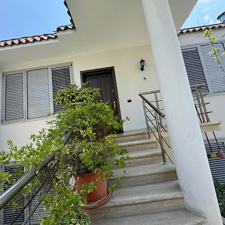 Apartment 3 *